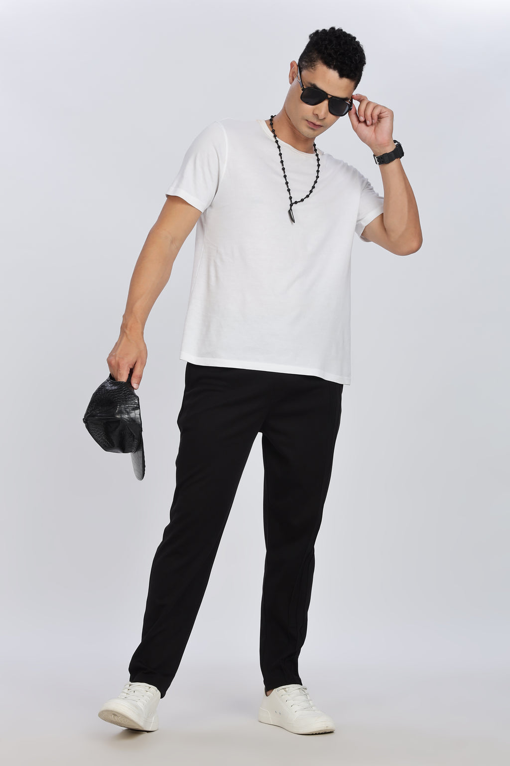 Men Solid Black Casual Jogger with Drawstring Waist & Side Pockets