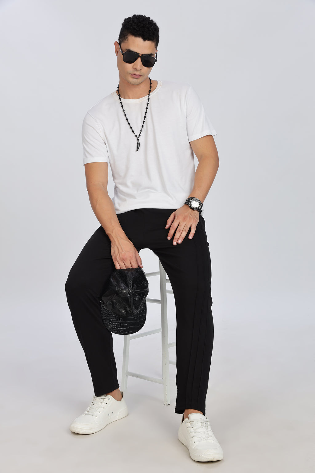 Men Solid Black Casual Jogger with Drawstring Waist & Side Pockets