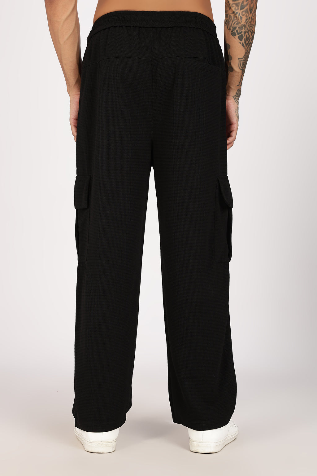 Black Textured Relaxed-Fit Cargo Trouser