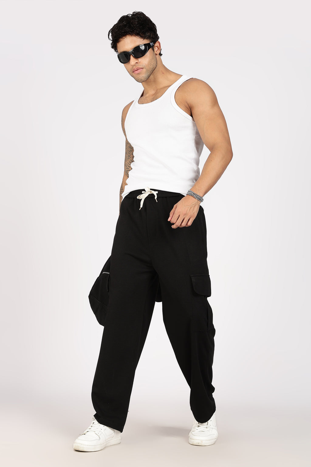 Black Textured Relaxed-Fit Cargo Trouser