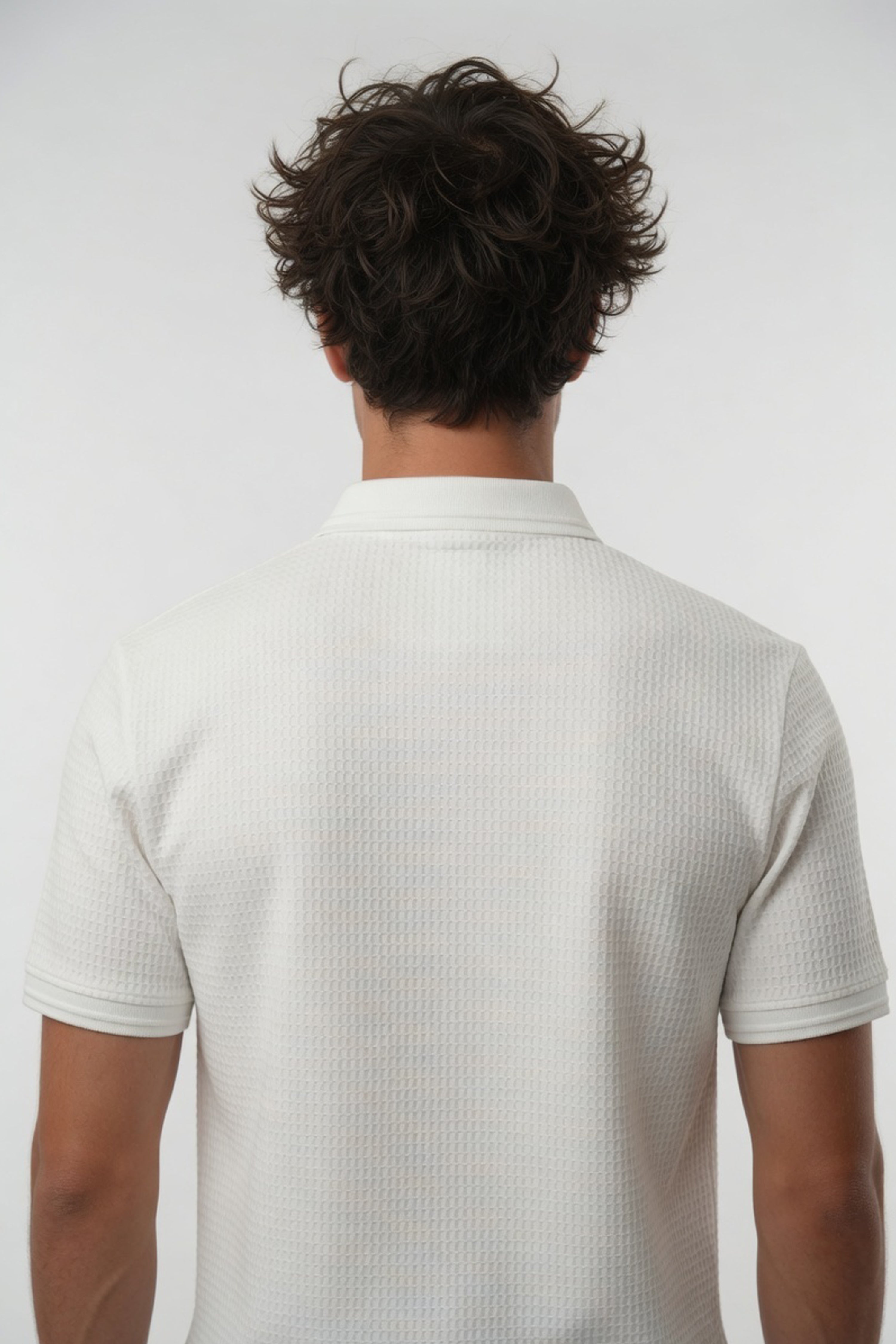 Minimalist Structured Zip-Neck Polo