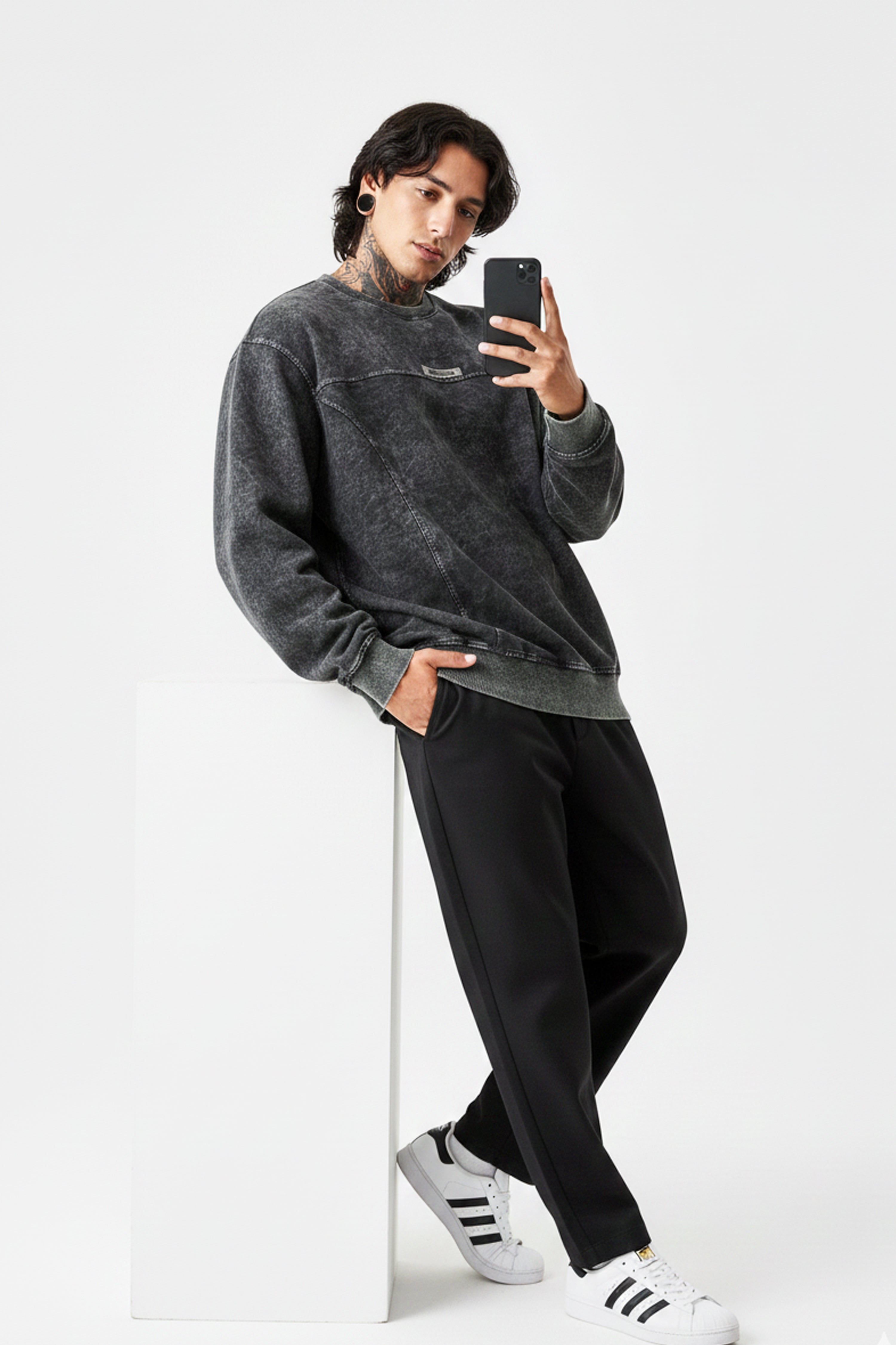 MEN’S DARK GREY ACID WASH OVERSIZED STREETWEAR T-SHIRT