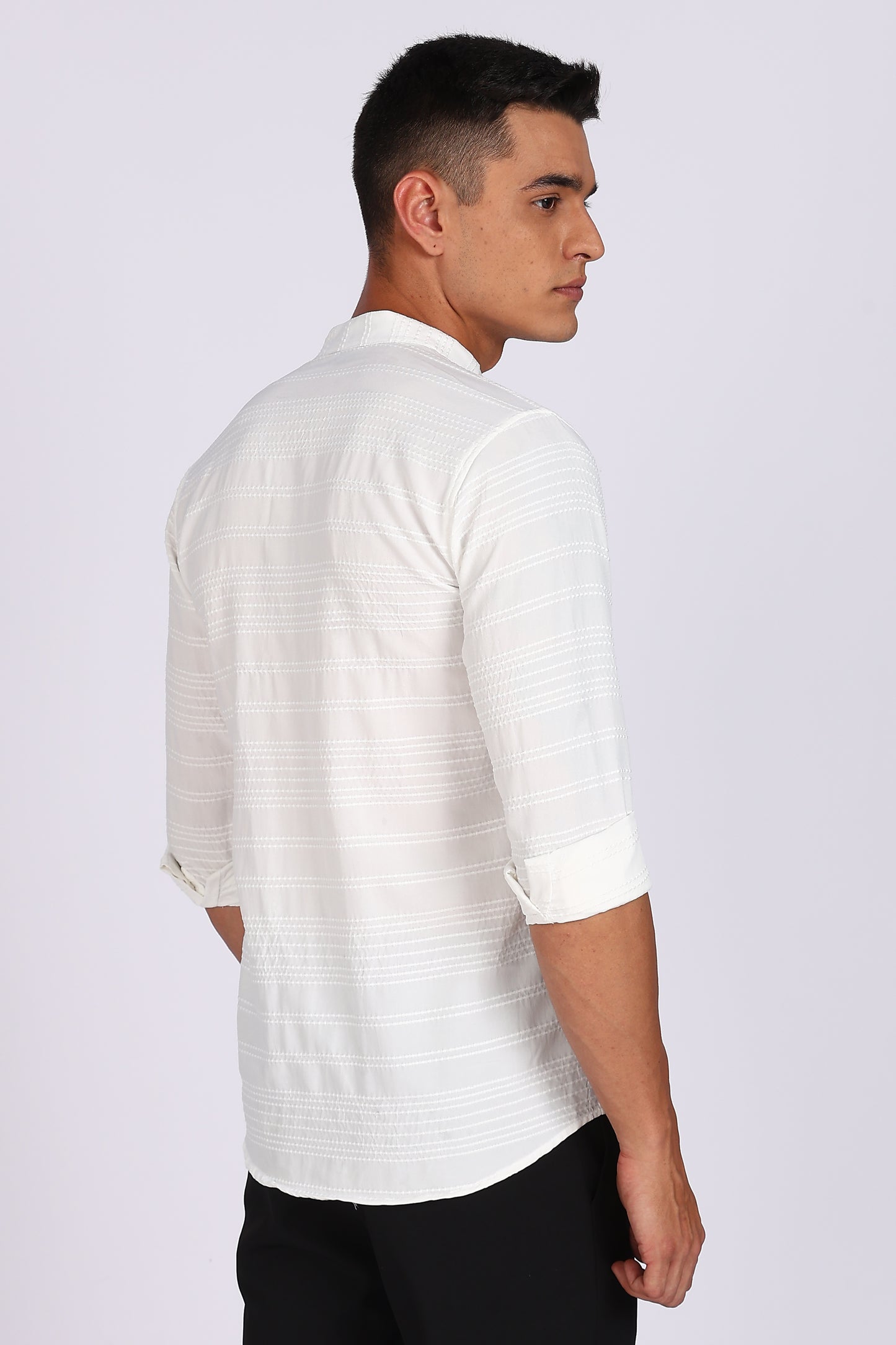Men’s White Textured Mandarin Collar Casual Shirt