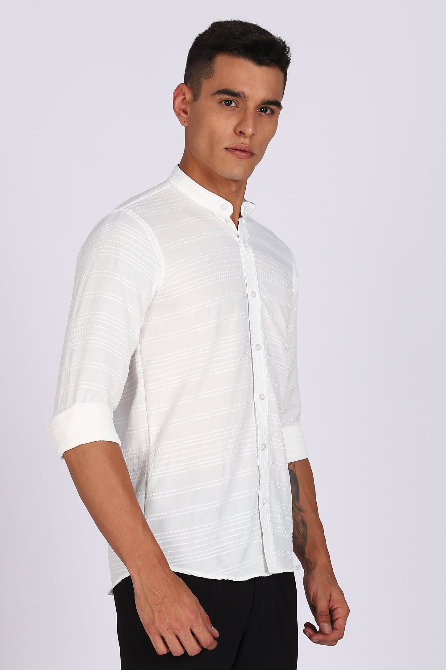 Men’s White Textured Mandarin Collar Casual Shirt