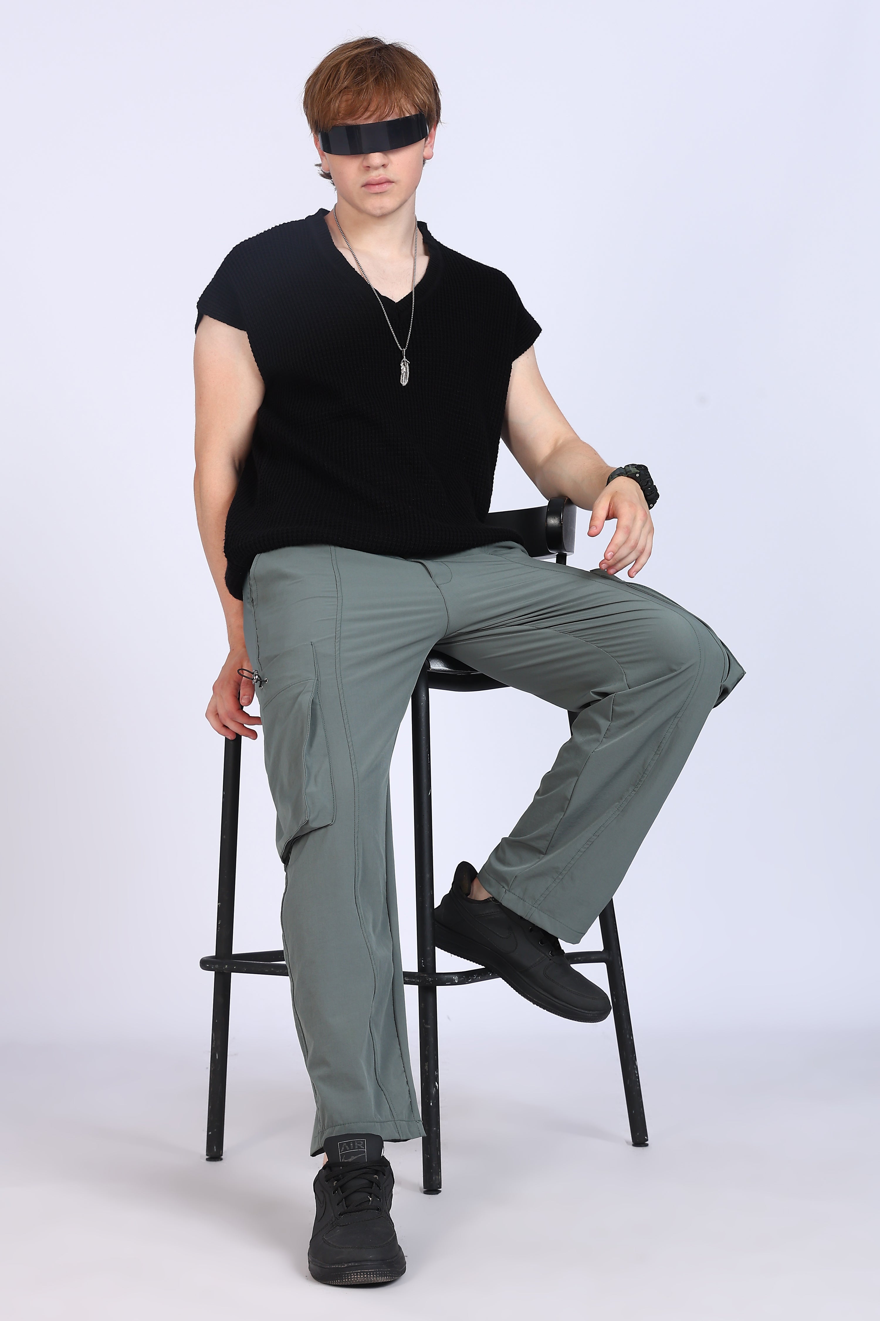 Regular Fit Men's Cargo  Grey Trousers