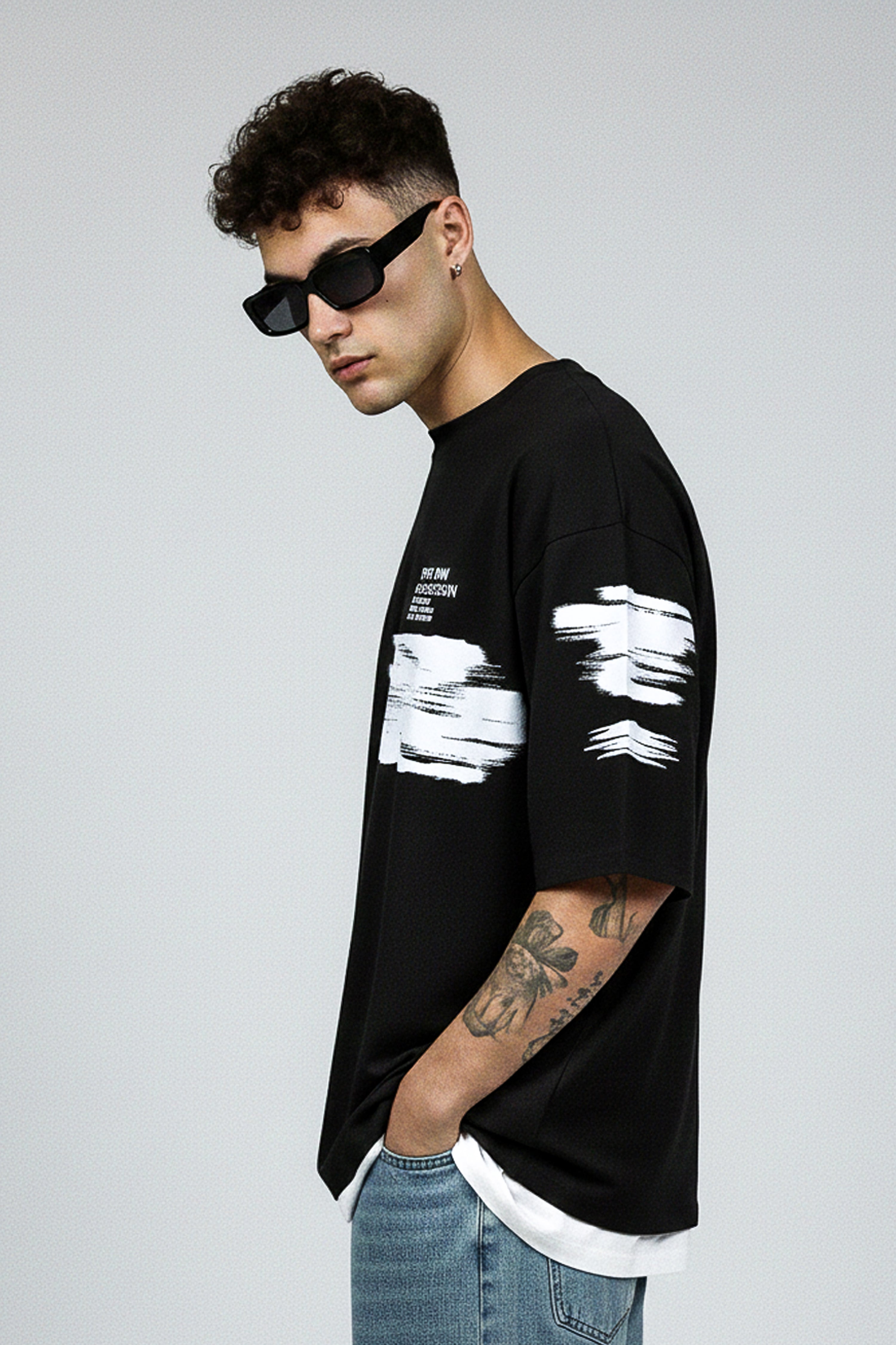OVERSIZED BLACK GRAPHIC T-SHIRT | BRUSH STROKE PRINT TEE