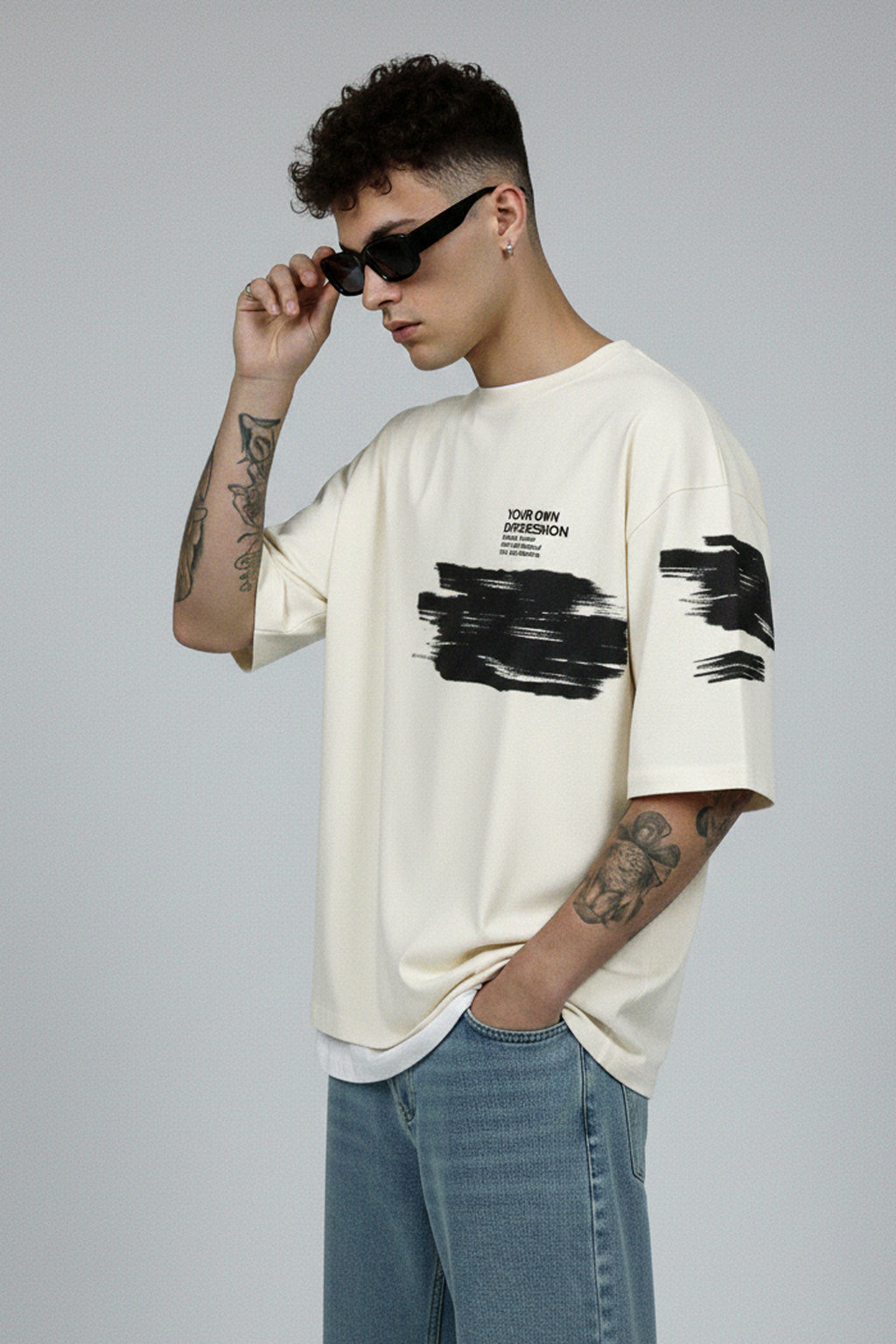 OVERSIZED OFF-WHITE GRAPHIC T-SHIRT | BRUSH STROKE PRINT TEE