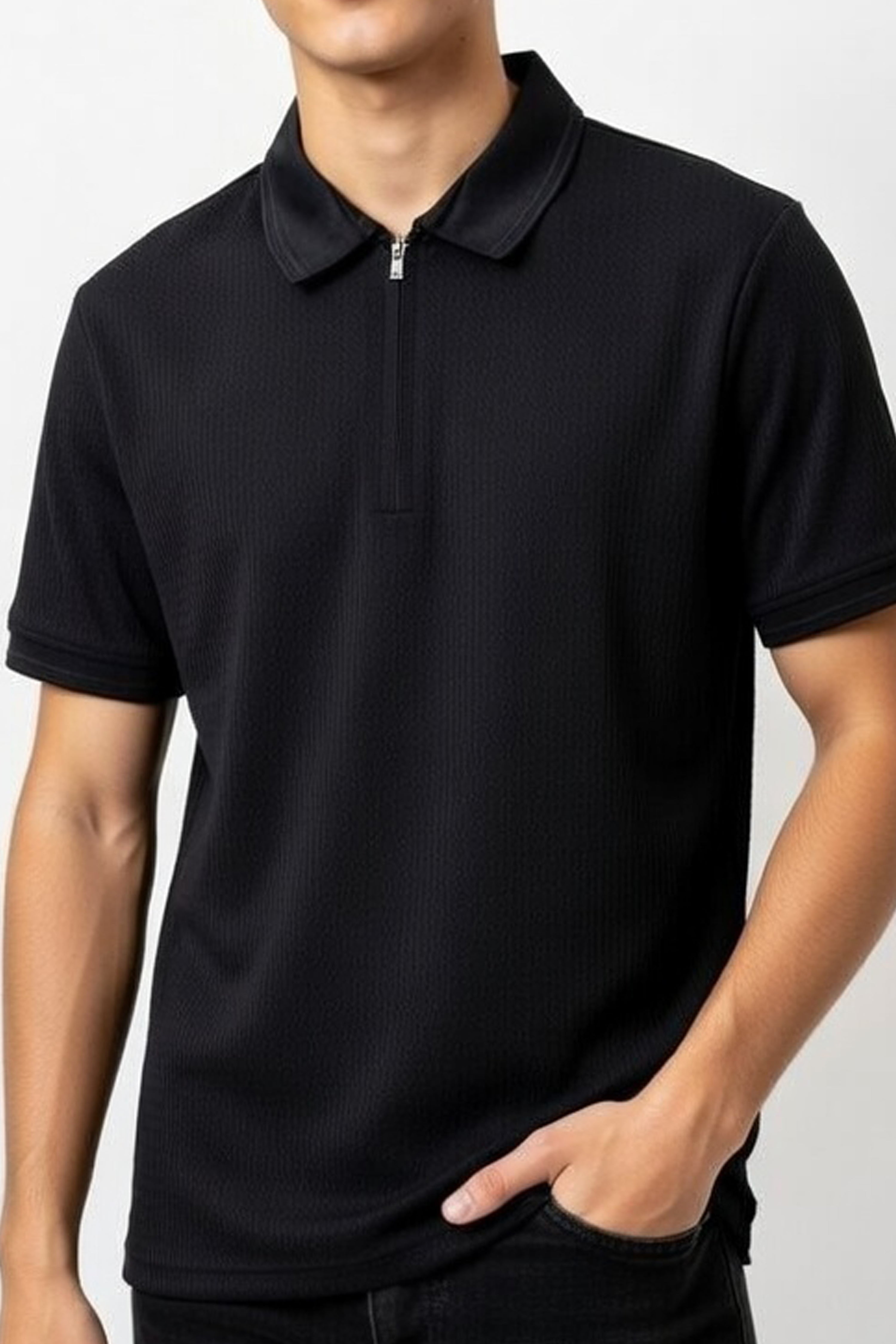 Essential Quarter-Zip Polo Shirt in Midnight Black