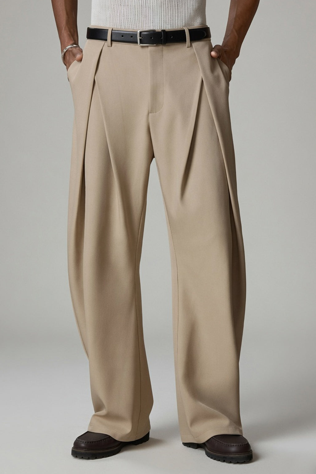 Volume Pleated Pants Beige